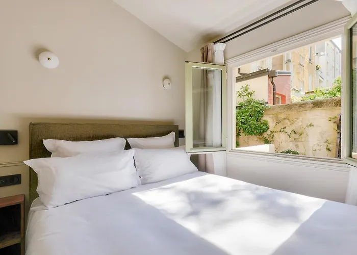 Maison Du Moulin מלון דירות 4*