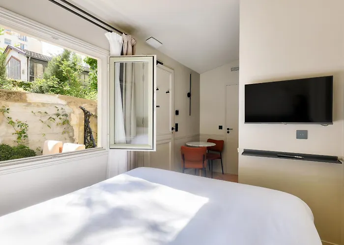 Maison Du Moulin Aparthotel 4*