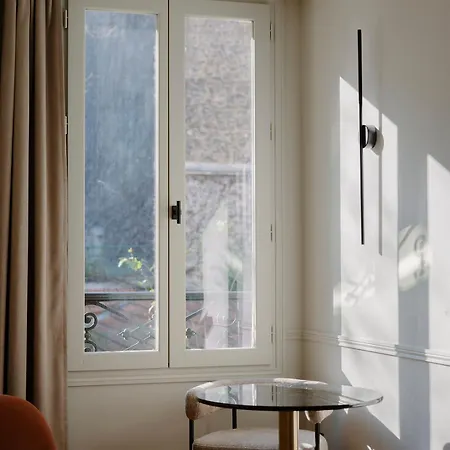 Maison Du Moulin باريس